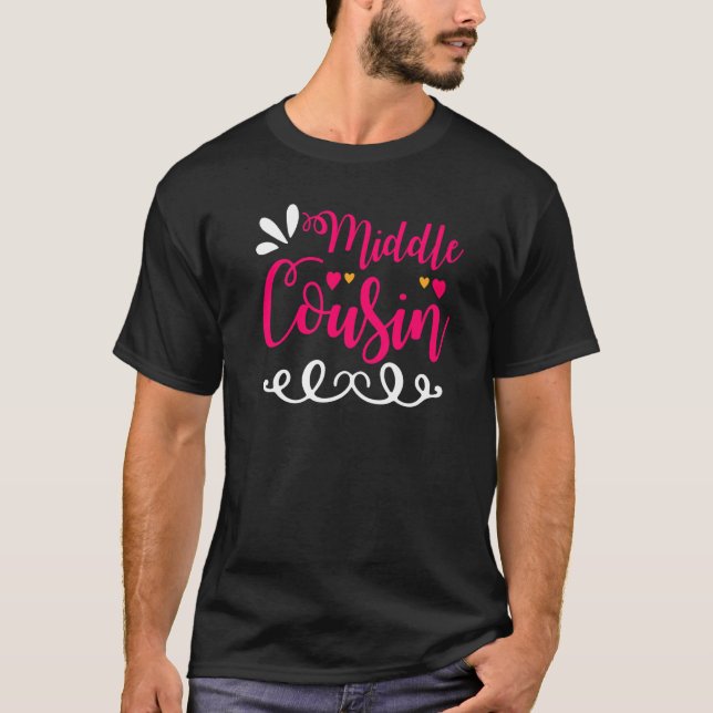 Mitten Cousin T Shirt (Framsida)
