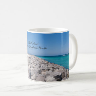 Mitten i Snäcka Island Jetty Classic Mugg