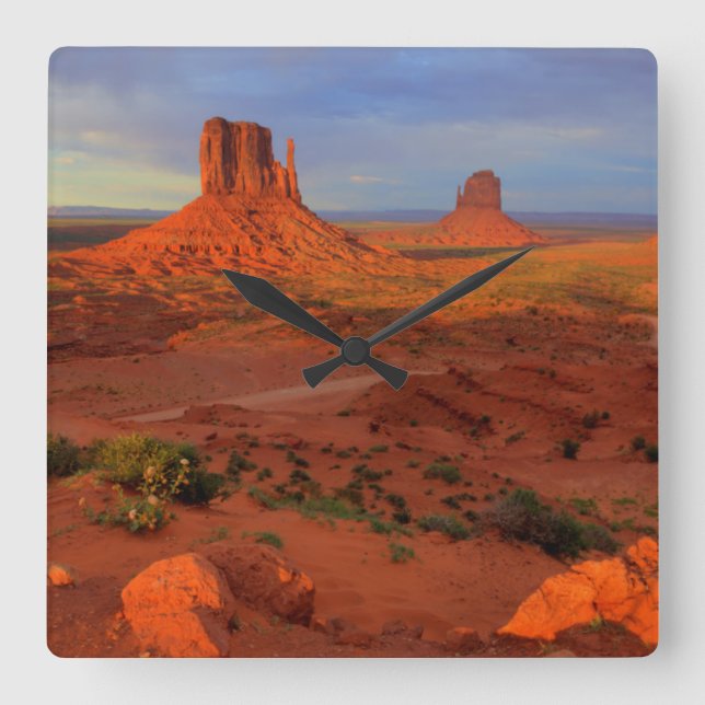 Mittens, Monument valley, AZ Fyrkantig Klocka (Framsida)