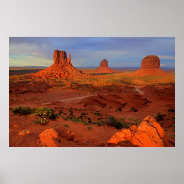 Mittens, Monument valley, AZ Poster (Framsidan)