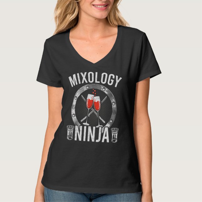 Mixology Ninja Bartending Bartender T Shirt (Framsida)