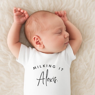 Mjölk det anpassade namnet Unisex Baby Bodykostym T Shirt