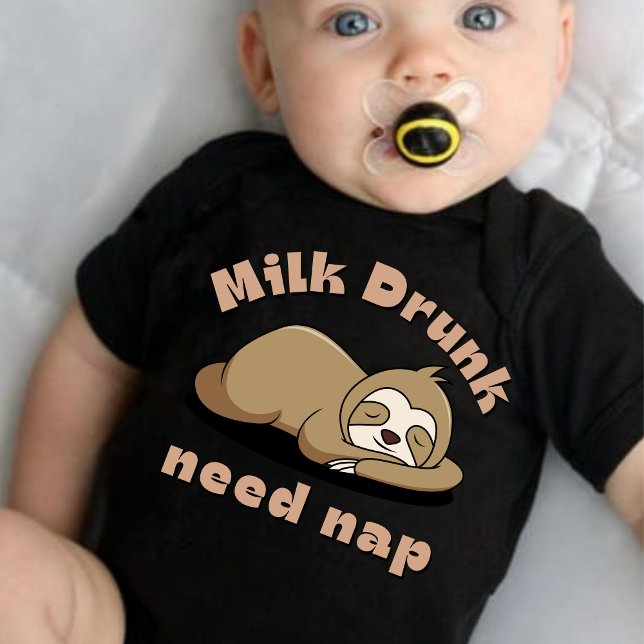 Mjölk Drunk Need Nap Funny T Shirt (Skapare uppladdad)