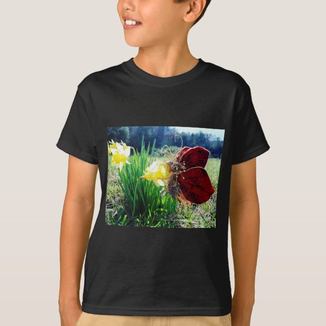 Mjölk i Daffodils Tee (Framsida)
