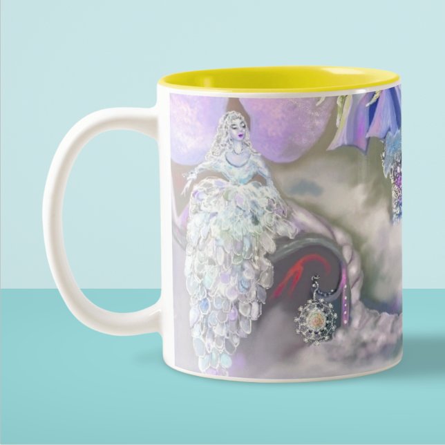 Mjölk i hennes lilla värld Två-Tonad mugg (Skapare uppladdad)