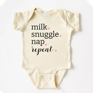 Mjölk Knulla Sova Upprepa Roligt Minimalistisk T Shirt