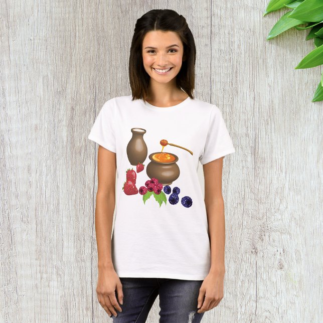 Mjölk och honung med berries Rustic Food T Shirt (Skapare uppladdad)