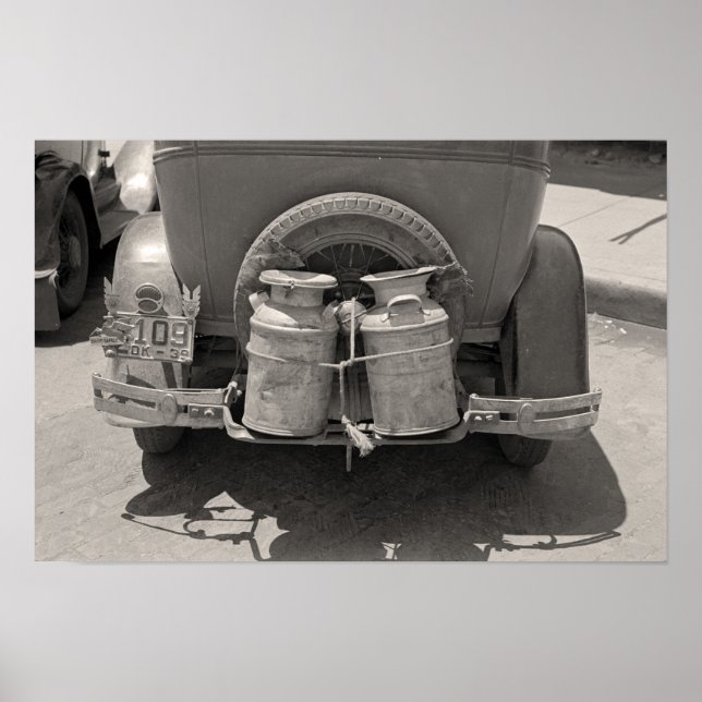 Mjölkburkar, 1939. Vintage foto Poster (Framsidan)