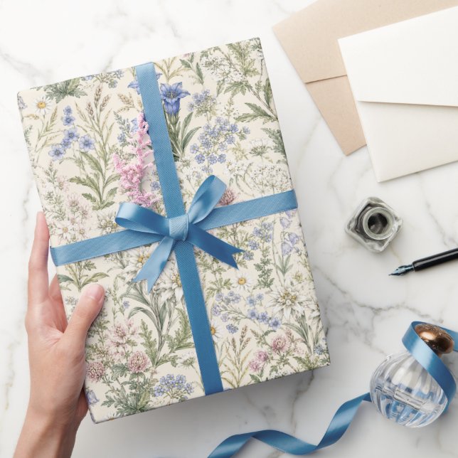 Mjuk alpin ängskonst med vilda blommor presentpapper (Gifting)