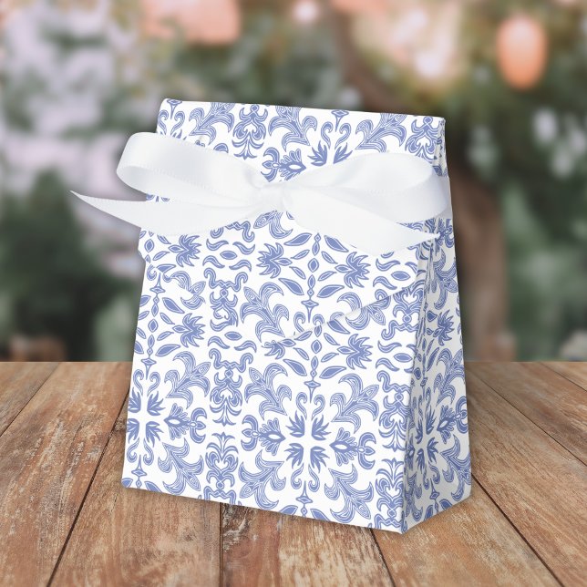 Mjuk blå och vit Vintage Presentaskar (Skapare uppladdad)