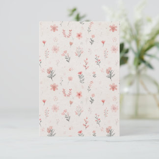 Mjuk blomsterlig mönsterinbjudan inbjudningar