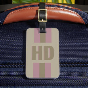 Mjuk dammig grön randig retro med skuggmonogram bagagebricka
