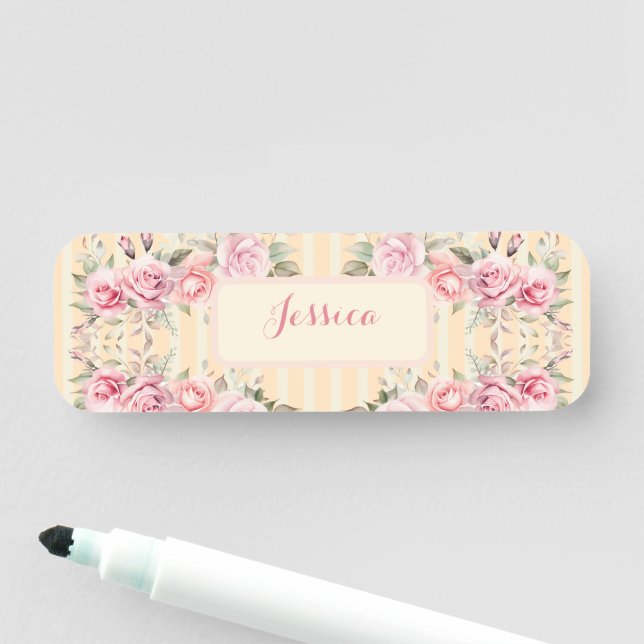 Mjuk gult strimlad namnbricka (På plats)