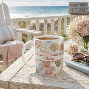 Mjuk kustnära snäckstrandmönster kaffemugg