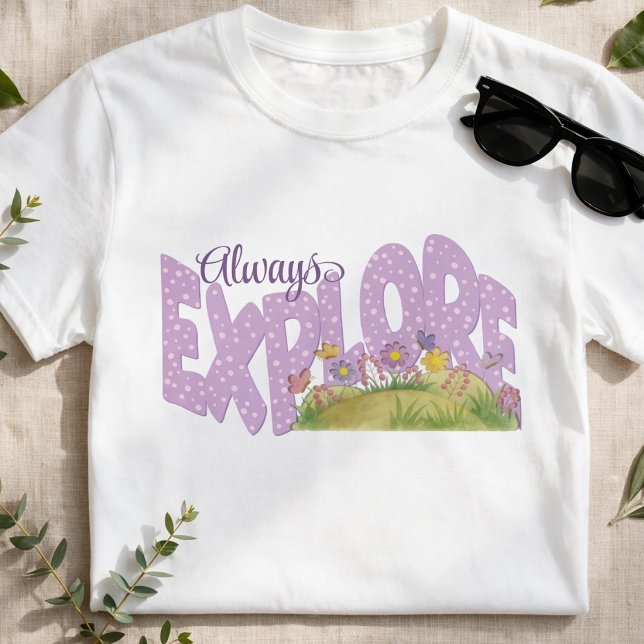 Mjuk Lila Whimsisk Trädgård Utforskning T Shirt (If you’re all about adventure, this tee says it loud, bright, bold, and totally hand‑drawn for you.)