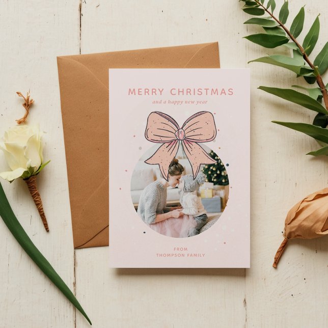 Mjuk pastel Rosa jul Boll Bow Photo  Julkort (Skapare uppladdad)