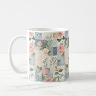 Mjuk Rosa av kvinnlig Blommigt och blått lappverk Kaffemugg