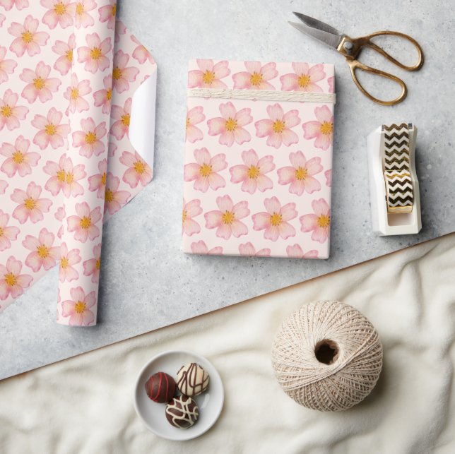 Mjuk rosa och persikofärgad akvarellblomma presentpapper (Hantverk)