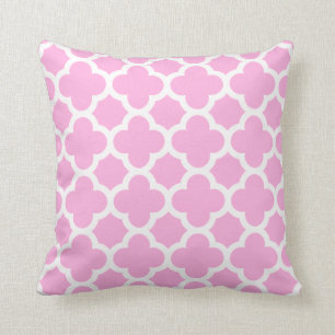 Mjuk rosa och vit Quatrefoil-dekorativ kudde