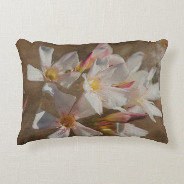 Mjuk Rosa Rodnad Oleander Digital Konst Prydnadskudde (Framsidan)