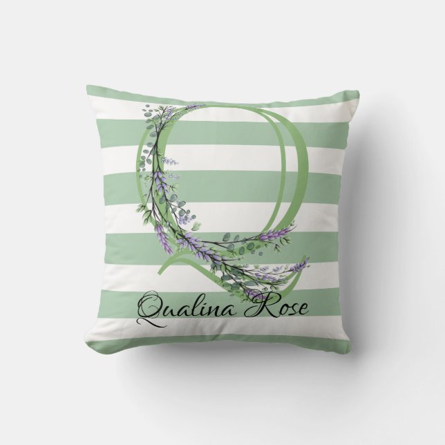 Mjuka gröna remsor monogram lavendel grönska kudde (Framsida)
