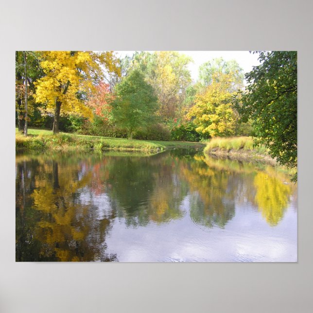 "MJUKA GYLLENE REFLEKTIONER/SPEGLIKT VATTENYTAS POSTER (Framsidan)