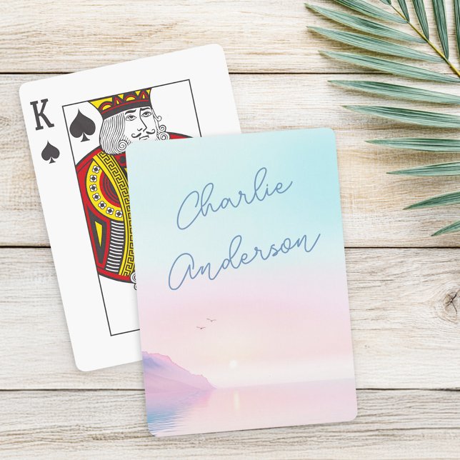 Mjuka pastellsoluppgång med fågelskript namn casinokort (Soft pastel sunrise with birds script name poker cards)