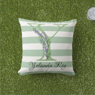 Mjuka remsor grönt monogram lavender greenery thro kudde