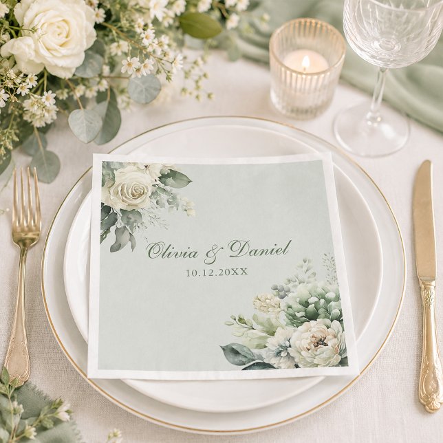 Mjuka Sälggröna Blommiga Bröllopsservetter Pappersservett (Soft Sage Green Floral Wedding Napkin)