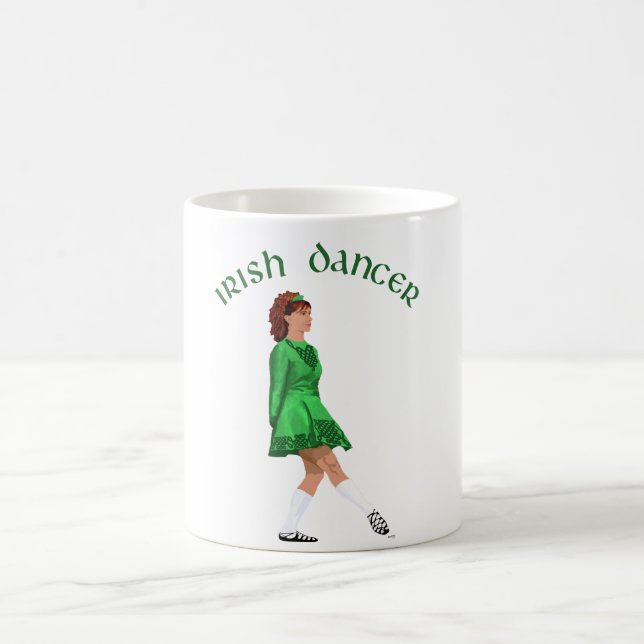 Mjukskodd irländsk dansare i grönt kaffemugg (Center)