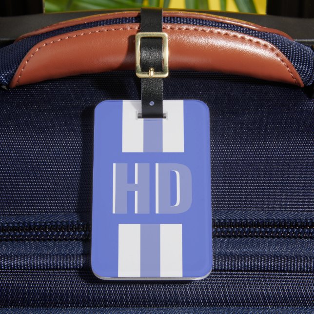 Mjukt blå randig Shadow-monogrammerad retro groovy Bagagebricka (Framsida Insitu 2)