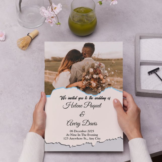 Mjukt brunt minimalistiskt bröllop inbjudningar (Skapare uppladdad)