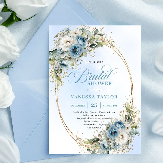 Mjukt dammigt blått blomster skript bröllopsdusch  inbjudningar (Soft Dusty Blue Floral Script Bridal Shower Invitation)