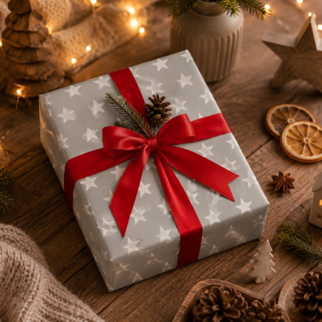 Mjukt grått stjärnor ins包装papper presentpapper (Soft gray star wrapping paper adds timeless elegance to Christmas gifts and holiday celebrations.)