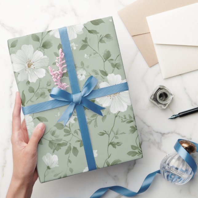 Mjukt grönt blommigt krämfärgat blommönster presentpapper (Gifting)