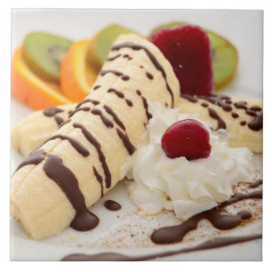 Mjukt vispgrädde och Banana Dessert Kakelplatta