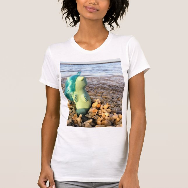 MLP Beachcomber Baby Sea Pony at the Beach T Shirt (Framsida)