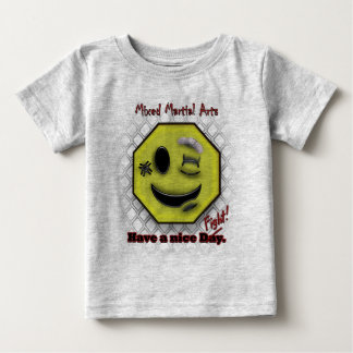 MMA Smile, ha en NI-dag/kamp Tee