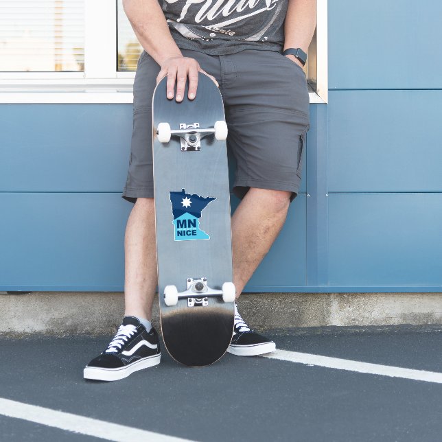 MN TREVLIGT KLISTERMÄRKEN (Skater)