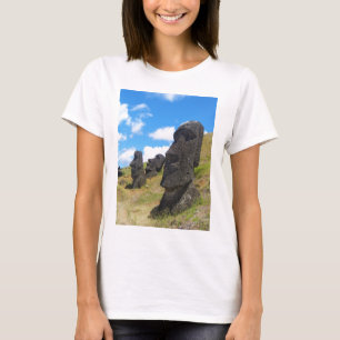Moai på den Rano Raraku påskön T Shirt