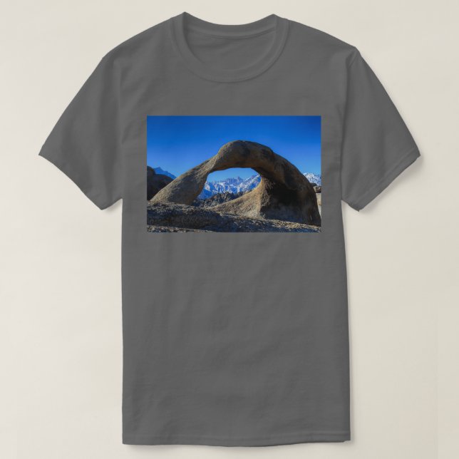 Mobius Arch California T Shirt (Design framsida)