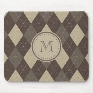 MockaChocca brun Argyle pläd med monogramen Musmatta