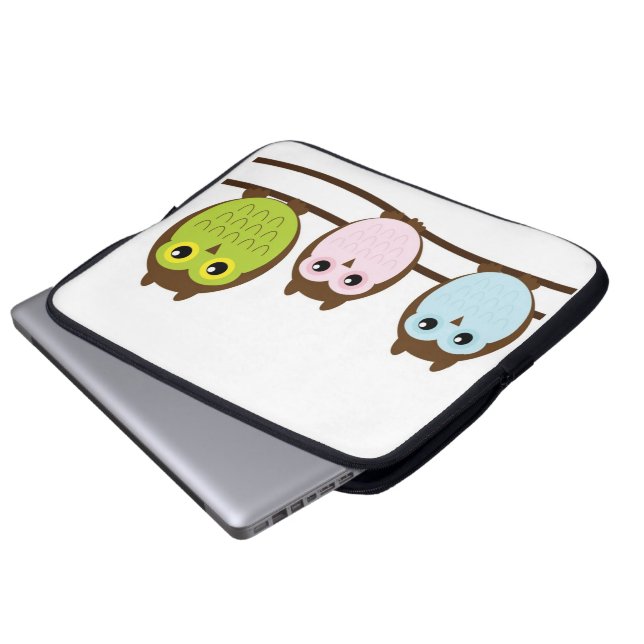Mod Chic Classy Destiny Uggla Laptop Sleeve (Framre botten)