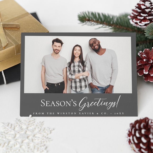 Mod Grått Business-julteamets foto Julkort (Modern grey season's greetings holiday staff photo card)