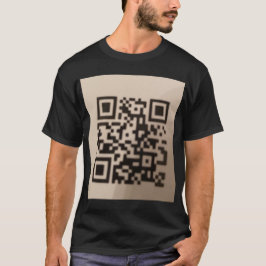 "Mode-Forward T-Shirt med skannerbar QR-kod.
