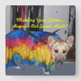 Modellkläder av mors dag fyrkantig klocka