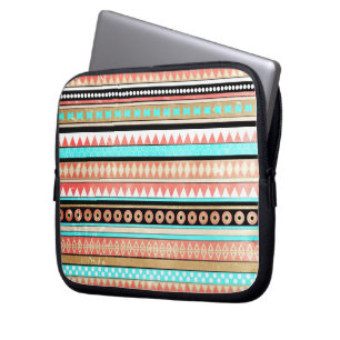 Moderiktig aztec laptop sleeve