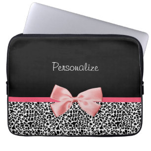 Moderiktigt svartvitt band för Leopardtryckrosor Laptop Sleeve