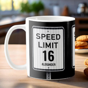Modern 16-årsdagshastighetsskylt kaffemugg