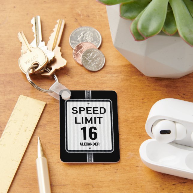 Modern 16th Birthday Speed Limit Sign Nyckelring (Skrivbord)